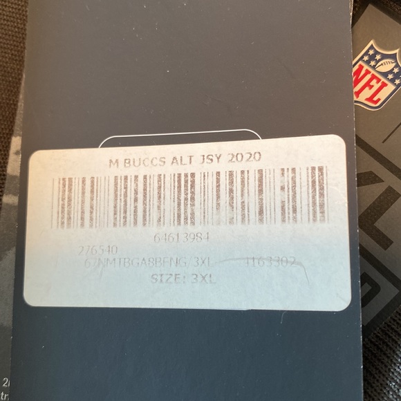 NWT Tom Brady Tampa Bay Buccaneers No. 12 short sleeve alternate Jersey - Picture 9 of 9